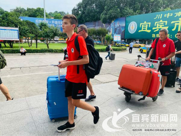 足球小将意大利开幕式,意大利足球小将vs国际米兰