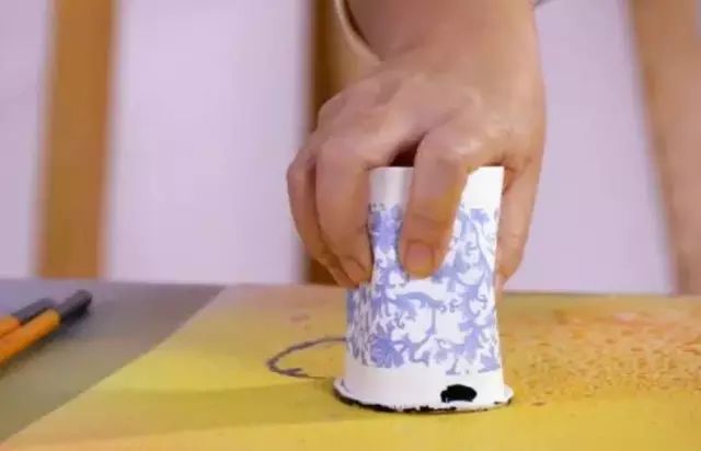 被人吐槽的手工,纸杯和一次性手套制作的手工