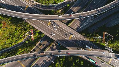 我与祖国共成长丨与龙岗合影，祝福我们亲爱的阿中哥~