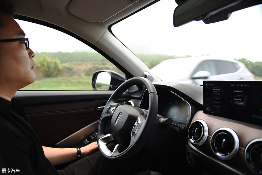 2021款weyvv6跟2020款有啥区别,weyvv6真实优缺点