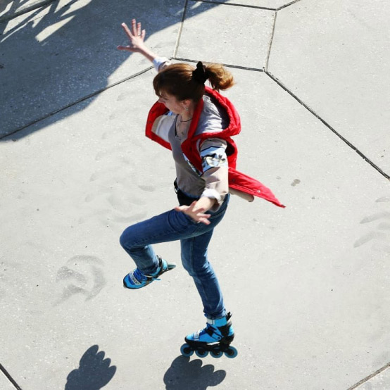 如何选择平花轮滑鞋？迈古提示：记住这几点就对了