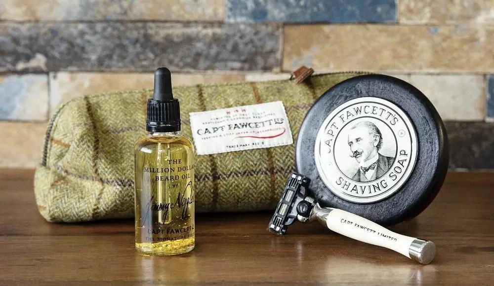 4岁儿童长胡须正常吗,4岁小孩长胡须