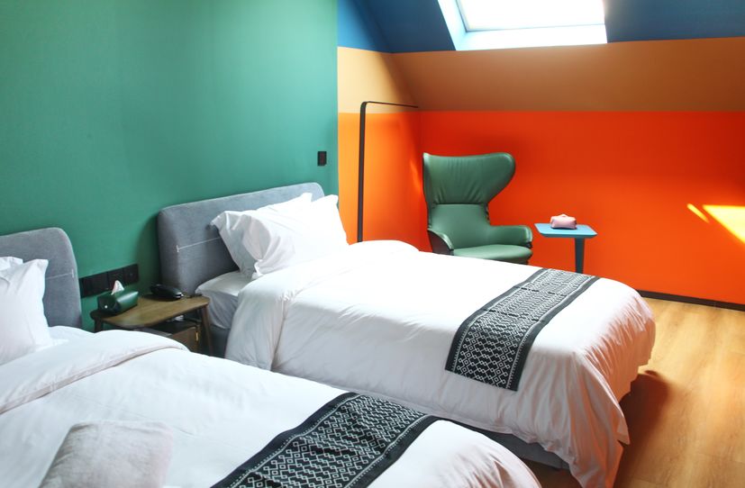 免费试住！速来撞进“青”凉时光！绝色山海之间，一家质感满分的有戏酒店，打算邀你来净化生活负能量