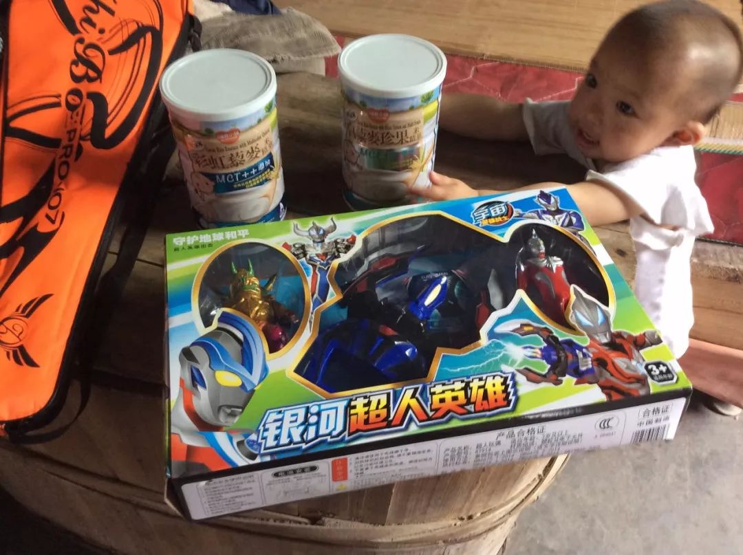 有爱！炎炎夏日，溪口困难孩子收到了不一样的礼物