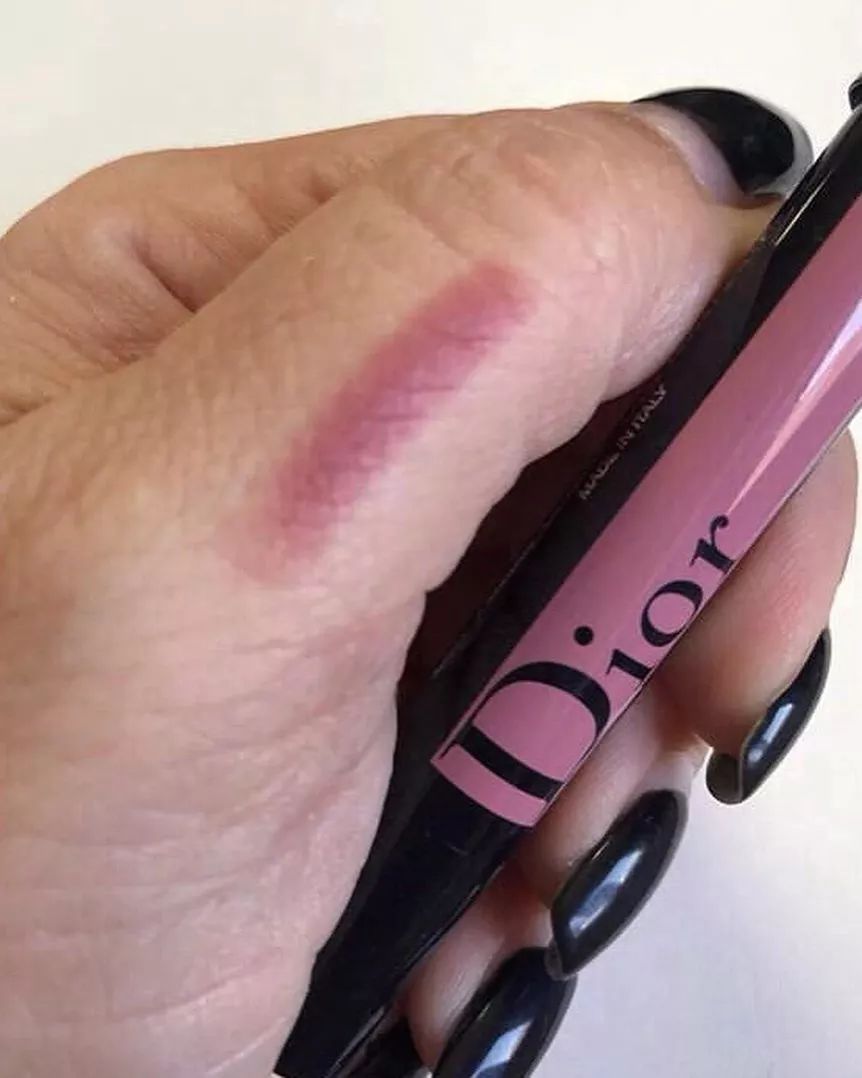 Beauty|CHANEL开挂、DIOR大女人？一线秋季彩妆速递