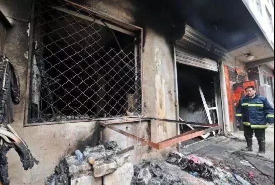 私拉乱接电线造成火灾判几年,私拉乱接电线警示教育片