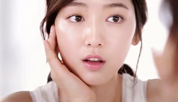 一抹吸出黑头,鸡蛋清除黑头