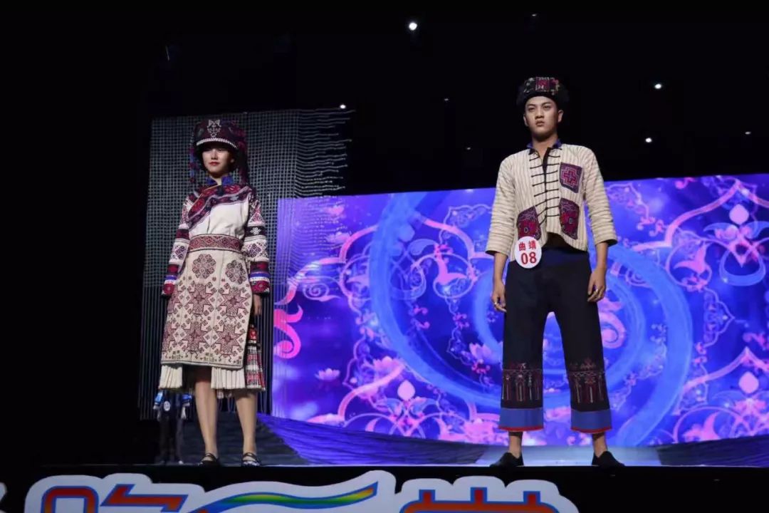 德宏五种少数民族服饰走秀音乐,云南少数民族服饰秀