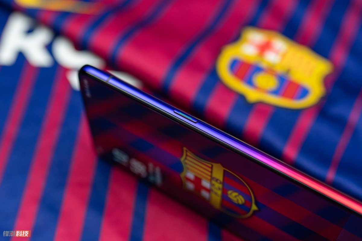 opporeno巴萨定制版屏幕,opporeno7pro英雄联盟定制版参数