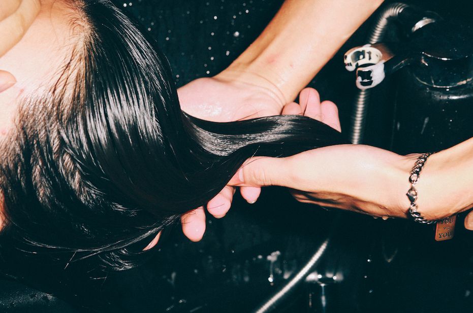 被虚假友情蒙蔽的“绿叶妹”，如今事业开挂反成“真公主”