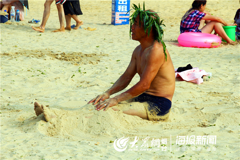 对烟台人来说,不洗海澡(xiajiaozi)就不算过夏天