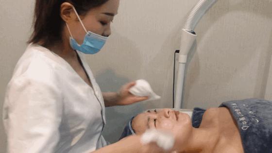 长见识了，西安这店只让脸大的妹子进？