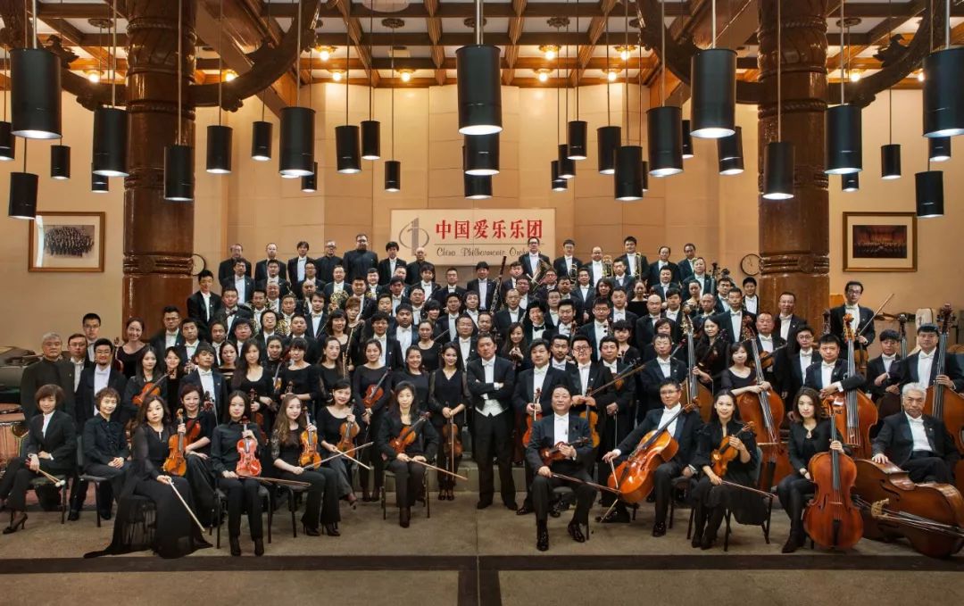 一场汇集了各种经典曲目的音乐会,每一张唱片背后的音乐