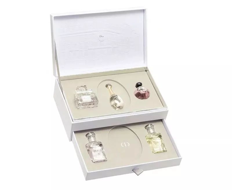 小ck的新款包包是布的吗,小ck绿色包包合集腋下包牛油果色