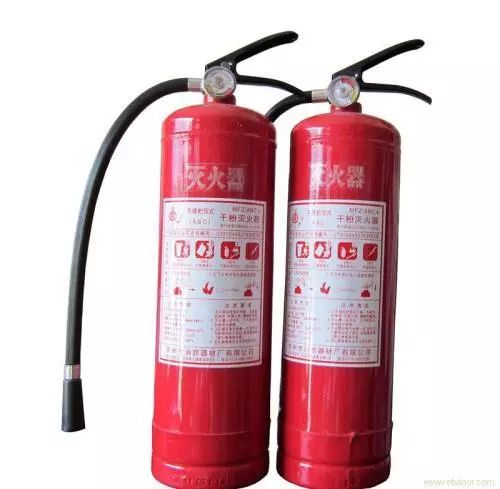 使用灭火器应先把保险栓拔掉口诀,灭火器的使用方法口诀一摇二拉