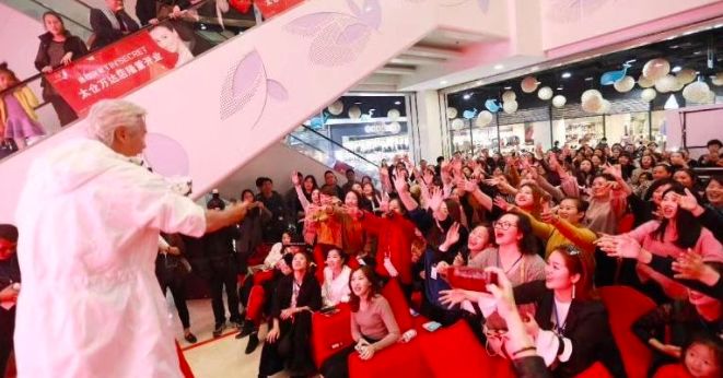 昔日女神负面消息缠身险过气，转手做生意却搞得风生水起