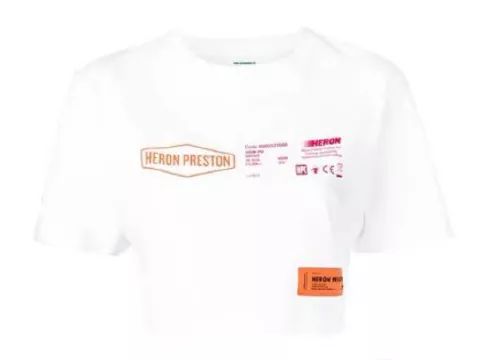 宋茜的衣服为什么这么高,宋茜一身醒目的白色套装