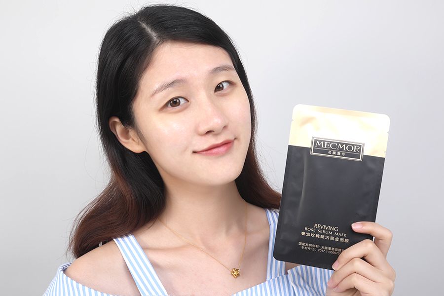 虐哭！50岁“大长今”竟长这样？卸妆后全网男生轰动：糟糕，心动了...