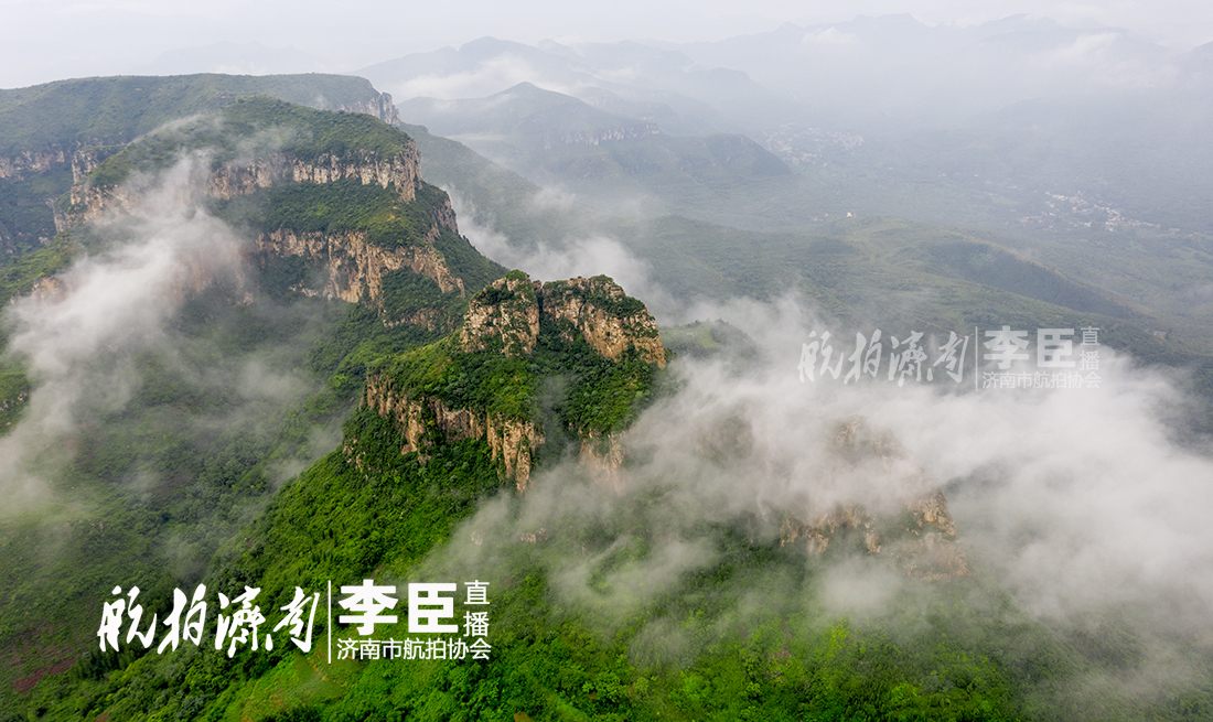 雨后济南出现云海美景,济南南部山区雨中云雾缭绕似仙境