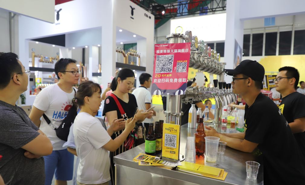 接待游客2亿人次,接待游客2万人