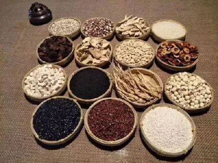 孩子挑食不吃饭小偏方,小孩挑食不吃饭的方法