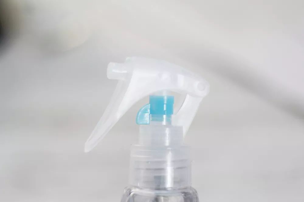 聊生活｜女明星出门都爱随身带，宝藏品牌小林制药全方位拯救了我的生活