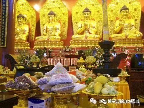 中元节的由来和习俗日记,中元节来历和习俗英语版