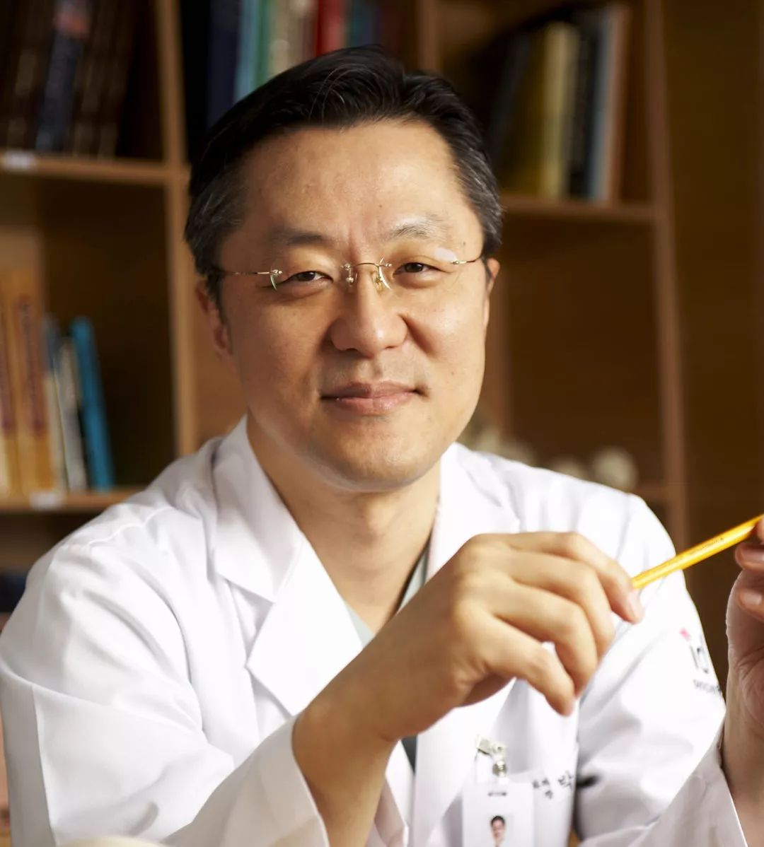 丰唇怎样让唇边更立体,适合丰唇的唇形