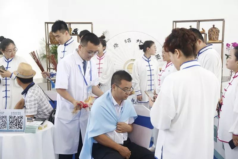 药博速递┃甘肃省中医院以精湛的特*医色**疗体验服务和厚重的中医药文化底蕴亮相第二届中国,甘肃中医药产业博览会