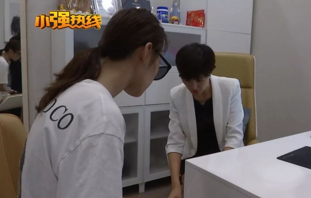 有纹身可以做空姐嘛,有纹身可以做空姐