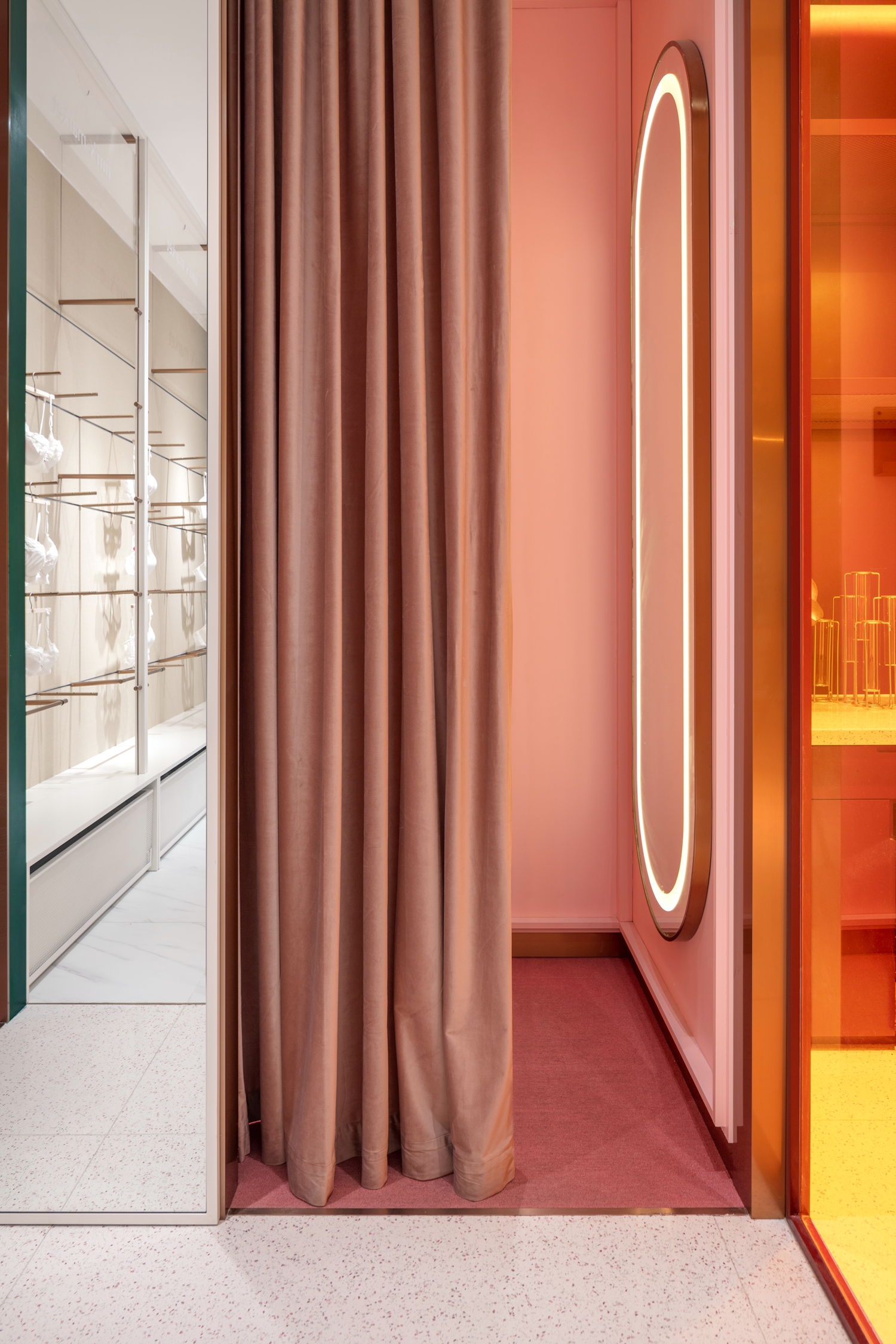 璁捐鎰熷唴琛ｅ簵,鍚捐绌洪棿璁捐