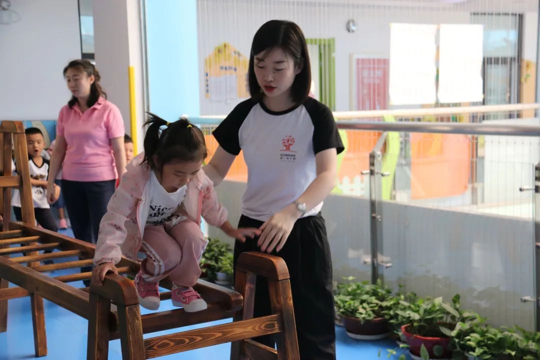 开学啦撒贝宁,开学啦手势舞完整版3分钟