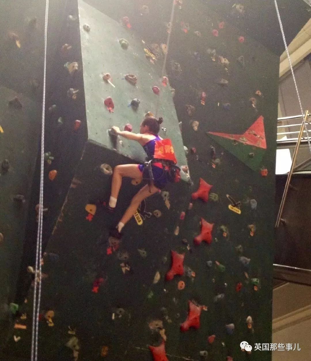 15岁华裔小姑娘获得世界冠军,15岁少女放弃美籍回国