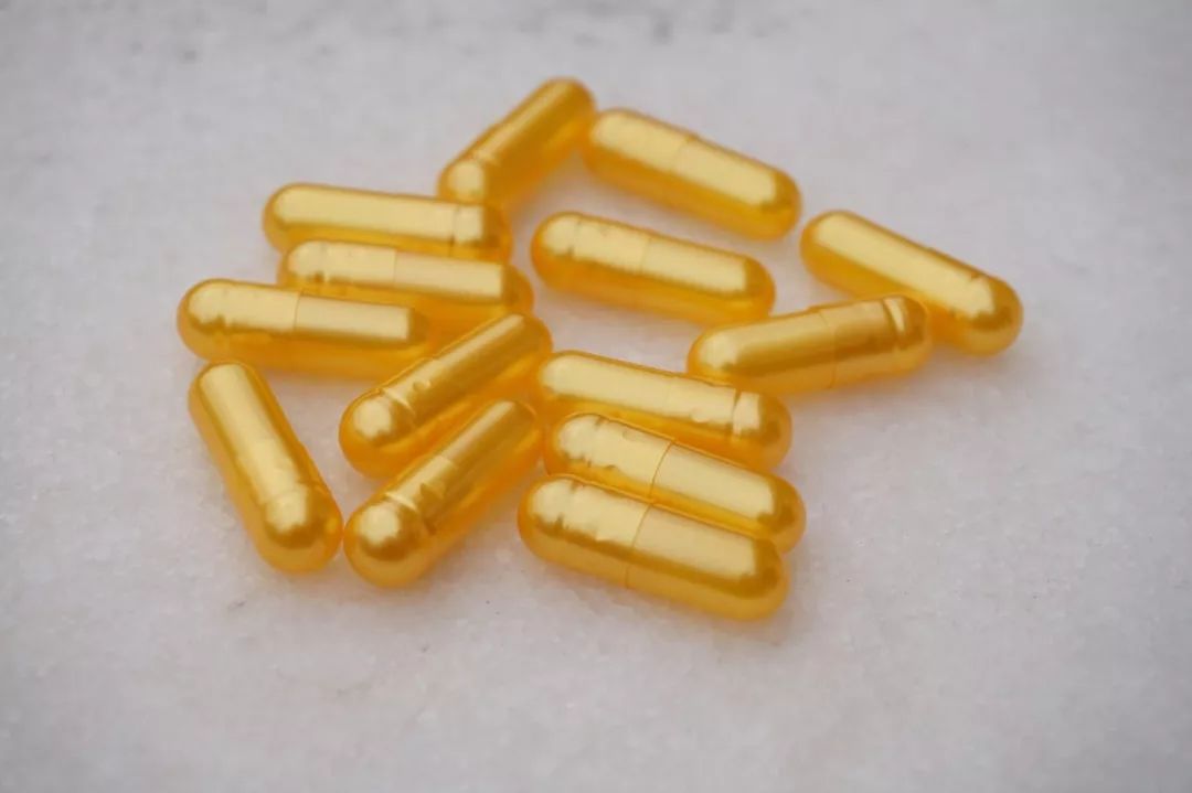 火狐狸外衣新款,火狐狸衣服的危害