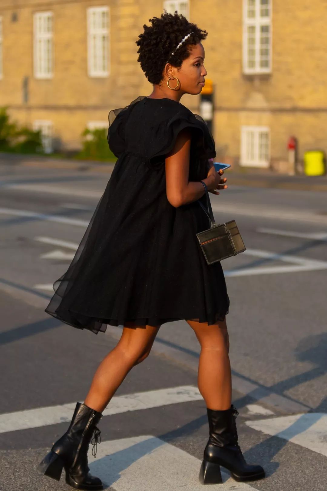 秋冬黑红裙子大码胖mm显瘦遮肉,今年最火的裙子显瘦遮肉