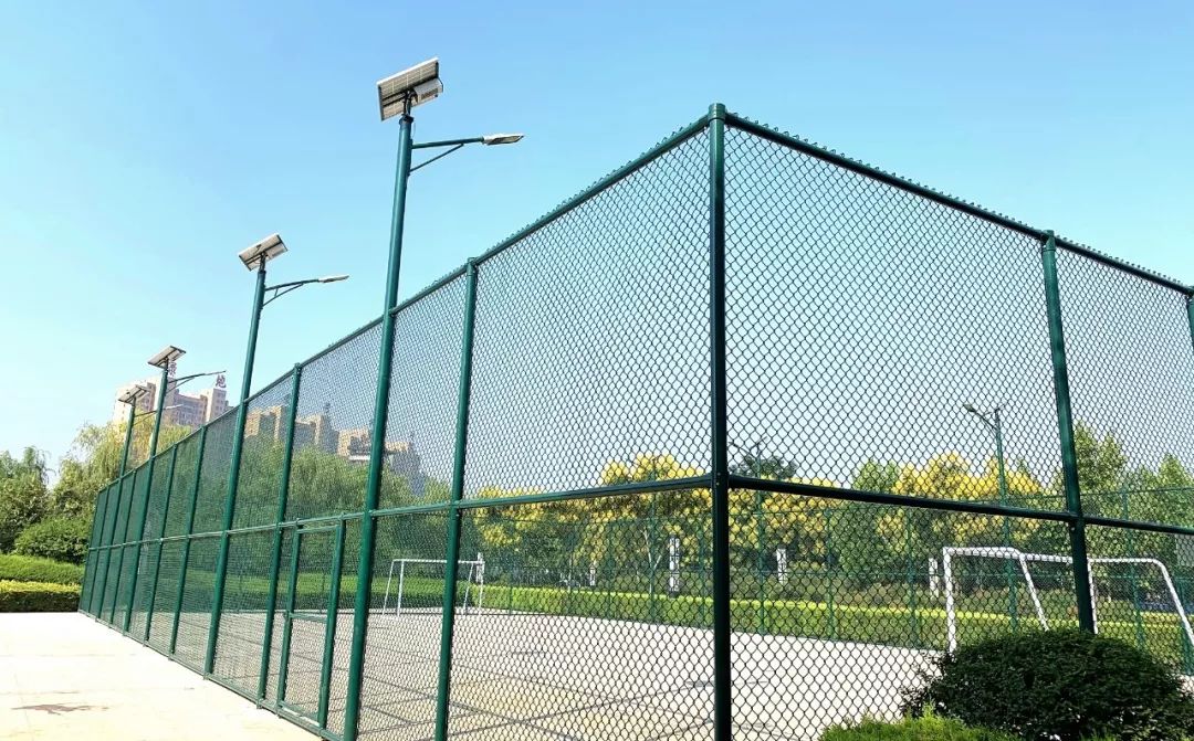 夏邑马头足球场,高大上球场