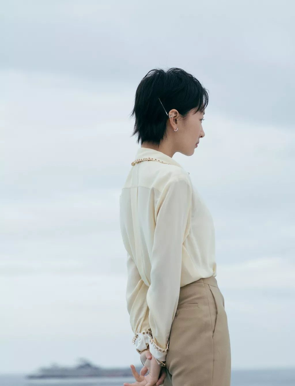 四款专属秋冬的慵懒发型,秋冬新款慵懒风宽松温柔