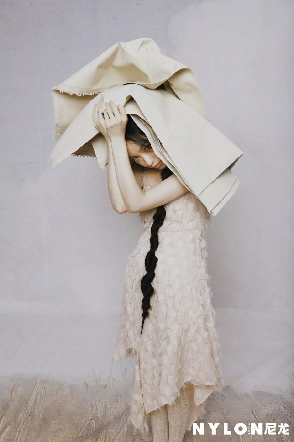 四款专属秋冬的慵懒发型,秋冬新款慵懒风宽松温柔