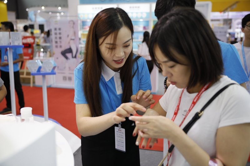 WIS进军化妆品店渠道线上流量优势如何赋能实体零售？