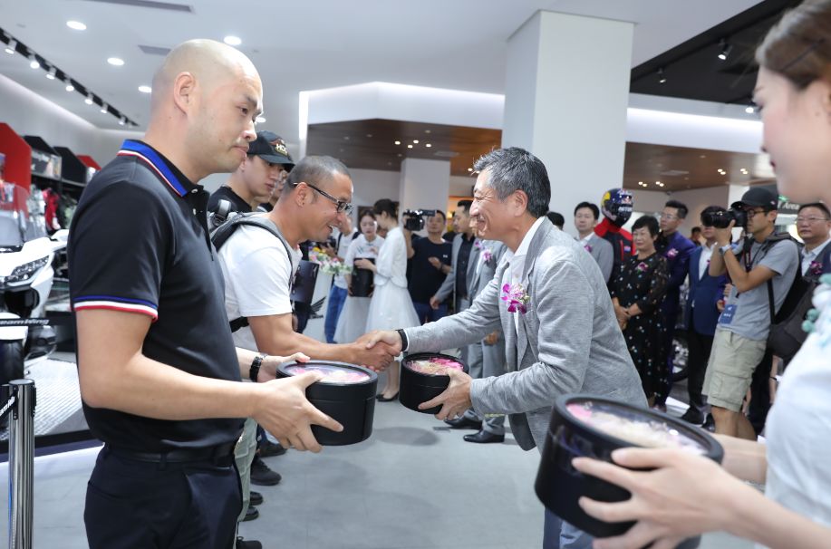 38.8万起，2020款金翼价格公布！HondaDreamWing入驻杭州