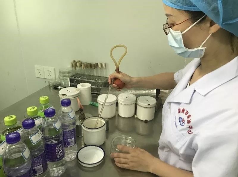 饮料打开常温下可以存放多久,饮料一次喝太多有什么危害