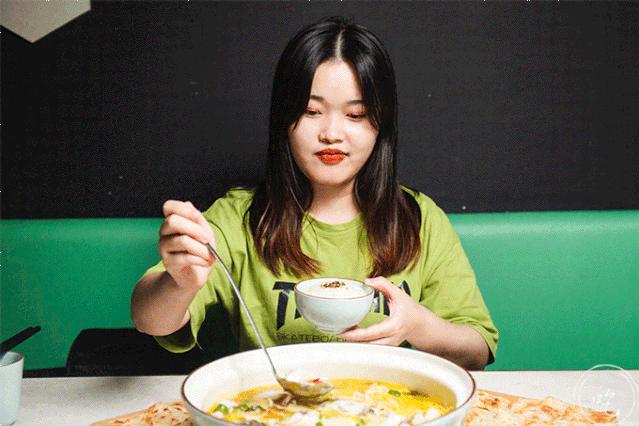 拿下金奖的「吃鱼专门店」，用730天做1道菜