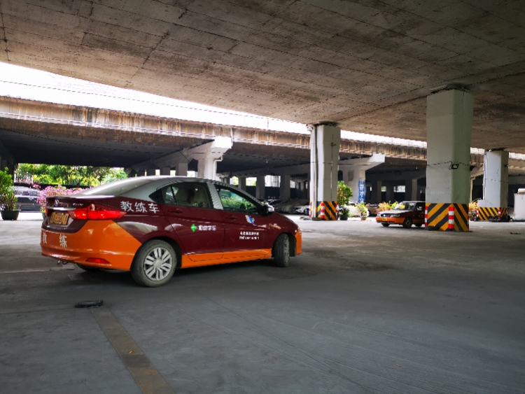 猪兼强驾校免费吗,东莞猪兼强驾校退款
