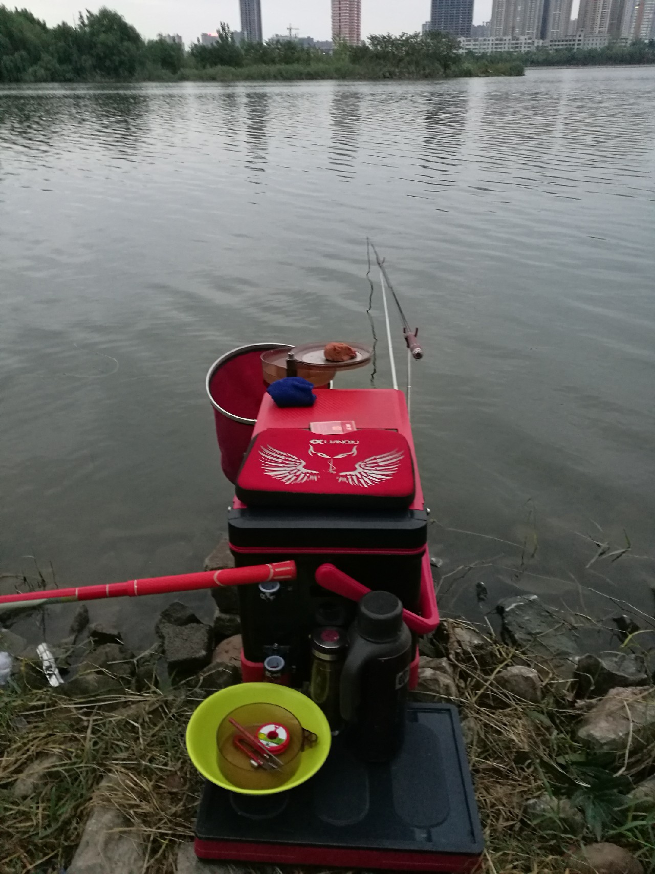 调整军事战略方针,调整战术与战略