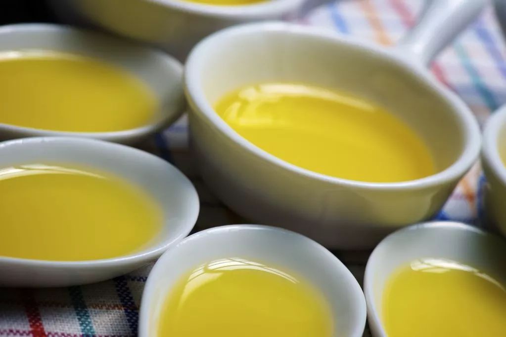 牛奶盒变废为宝怎么叠,变废为宝用牛奶盒做一个手工