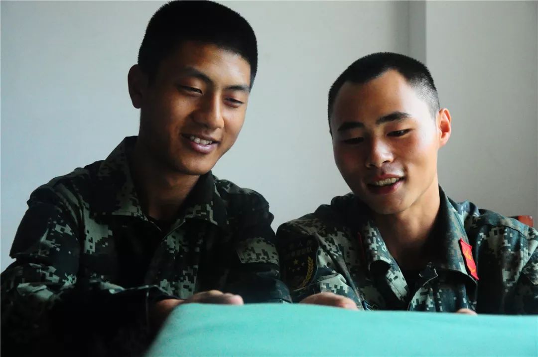 军营之星,新兵军营之星