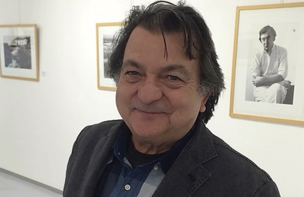 一周艺术人物｜戈尔戈尼“告别”大地，赫斯特“回归”蝴蝶