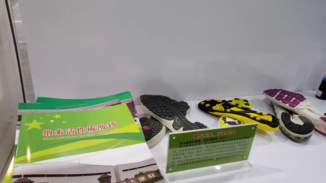 「玉博会」展会上，这些“瓶瓶罐罐”好不简单，背后竟然耸立着一个纵横市场的大产业