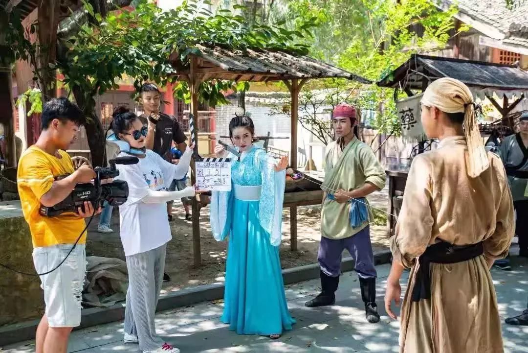 横店成毅烟花,横店五一烟花秀