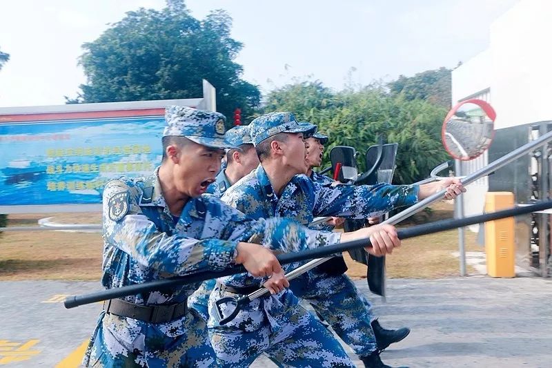 海军院校训练真实视频,海军战队训练真实视频